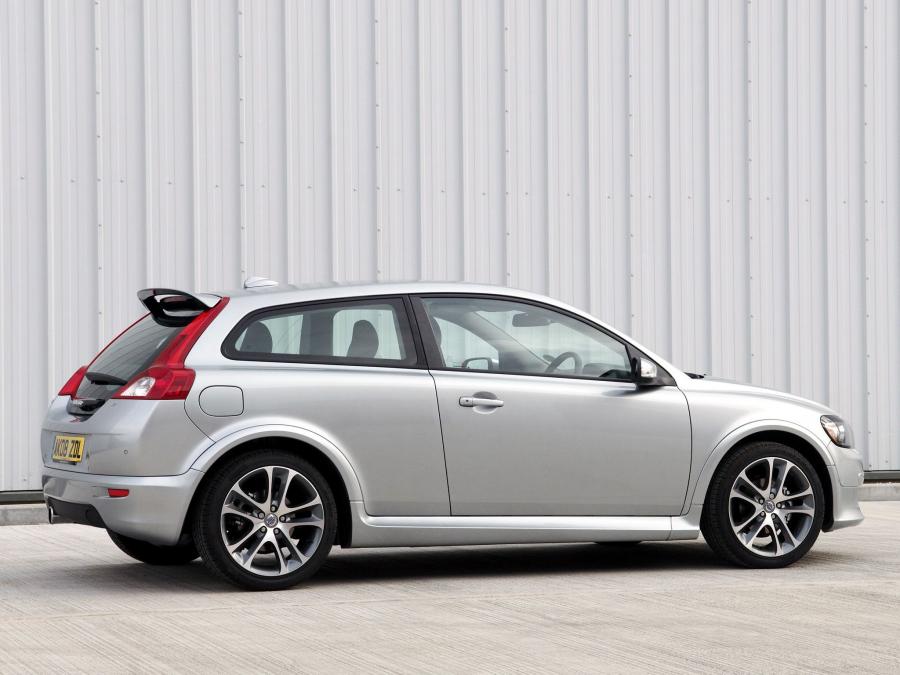  Volvo C30 R-Design 2008 года  (UK) (фото 9 из 21)